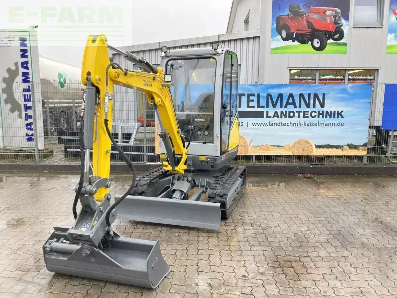 Neuson et 24 - Мини багер: слика 1 Neuson et 24 - Мини багер: слика 1