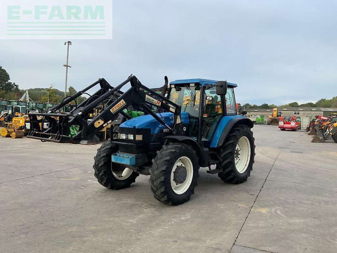 New Holland 8360 tractor (st24392) - Трактор: слика 5 New Holland 8360 tractor (st24392) - Трактор: слика 5