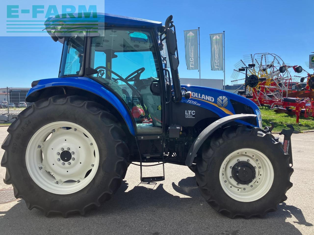 New Holland TD5.85 - Трактор: слика 5 New Holland TD5.85 - Трактор: слика 5