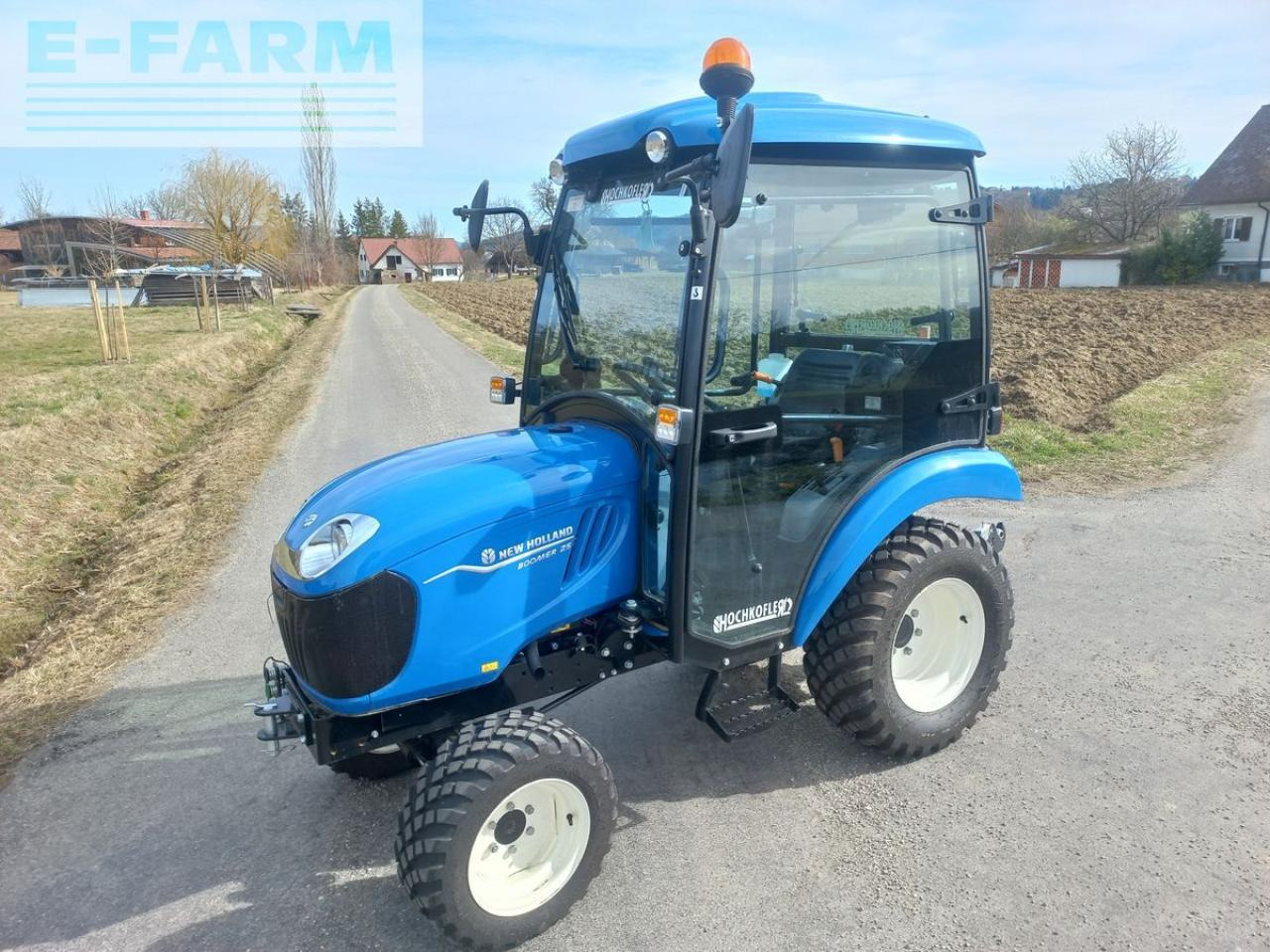 New Holland boomer 25 - Трактор: слика 1 New Holland boomer 25 - Трактор: слика 1