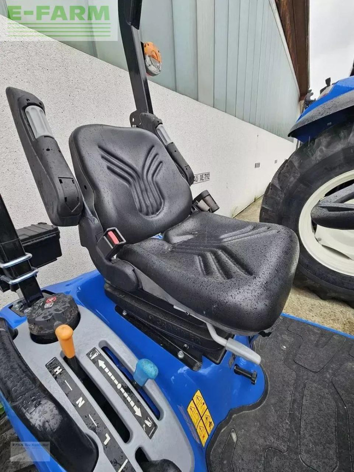 New Holland boomer 25 c C - Трактор: слика 3 New Holland boomer 25 c C - Трактор: слика 3