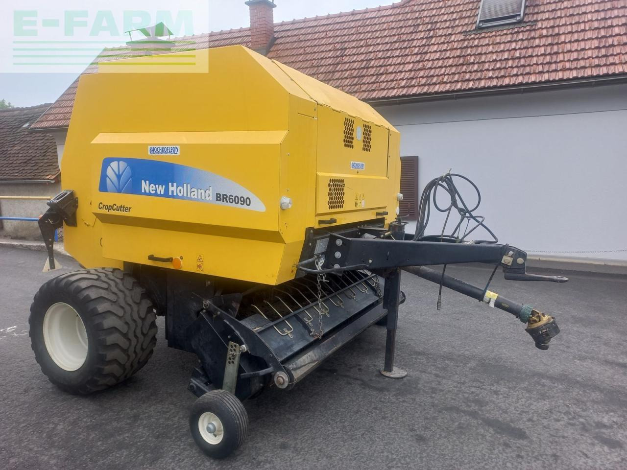 New Holland br 6090 - Балирка за квадратни бали: слика 1 New Holland br 6090 - Балирка за квадратни бали: слика 1
