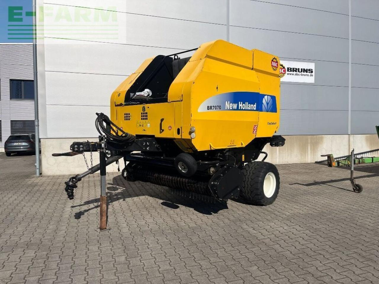 New Holland br 7070 rotorschneidwerk - Балирка за квадратни бали: слика 2 New Holland br 7070 rotorschneidwerk - Балирка за квадратни бали: слика 2