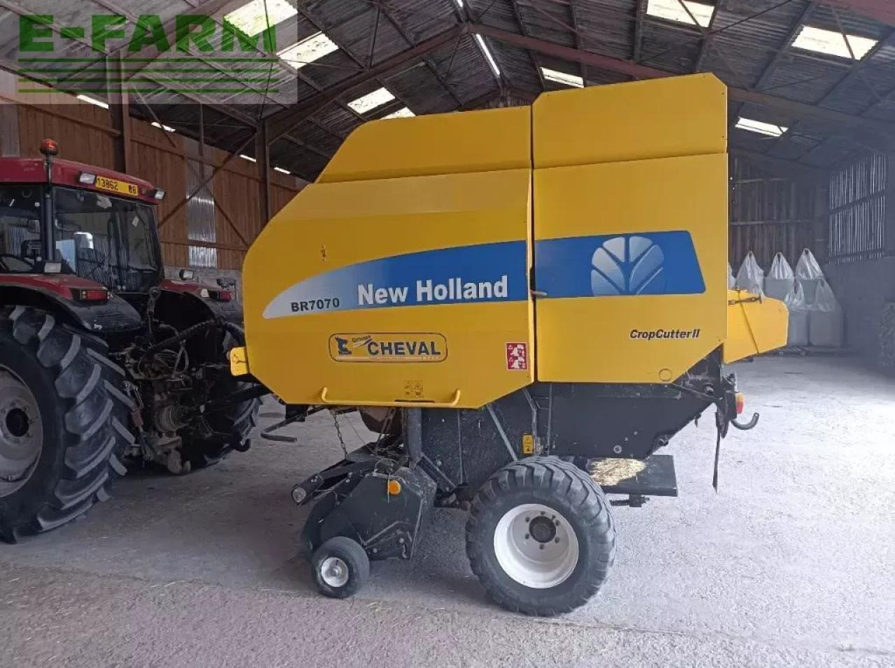 New Holland br7070 crop cutter - Балирка за квадратни бали: слика 2 New Holland br7070 crop cutter - Балирка за квадратни бали: слика 2