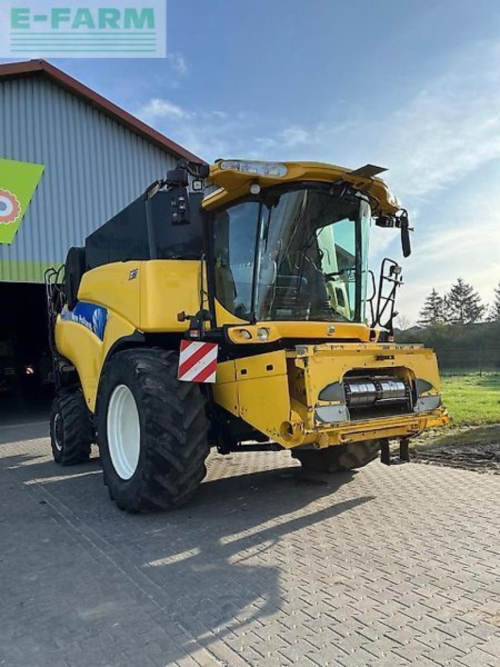 New Holland cr 9070 - Комбајн: слика 3 New Holland cr 9070 - Комбајн: слика 3