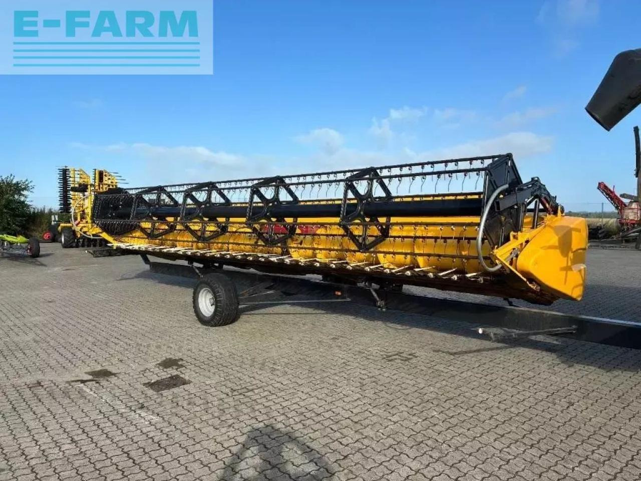 New Holland cr 9080 - Комбајн: слика 4 New Holland cr 9080 - Комбајн: слика 4