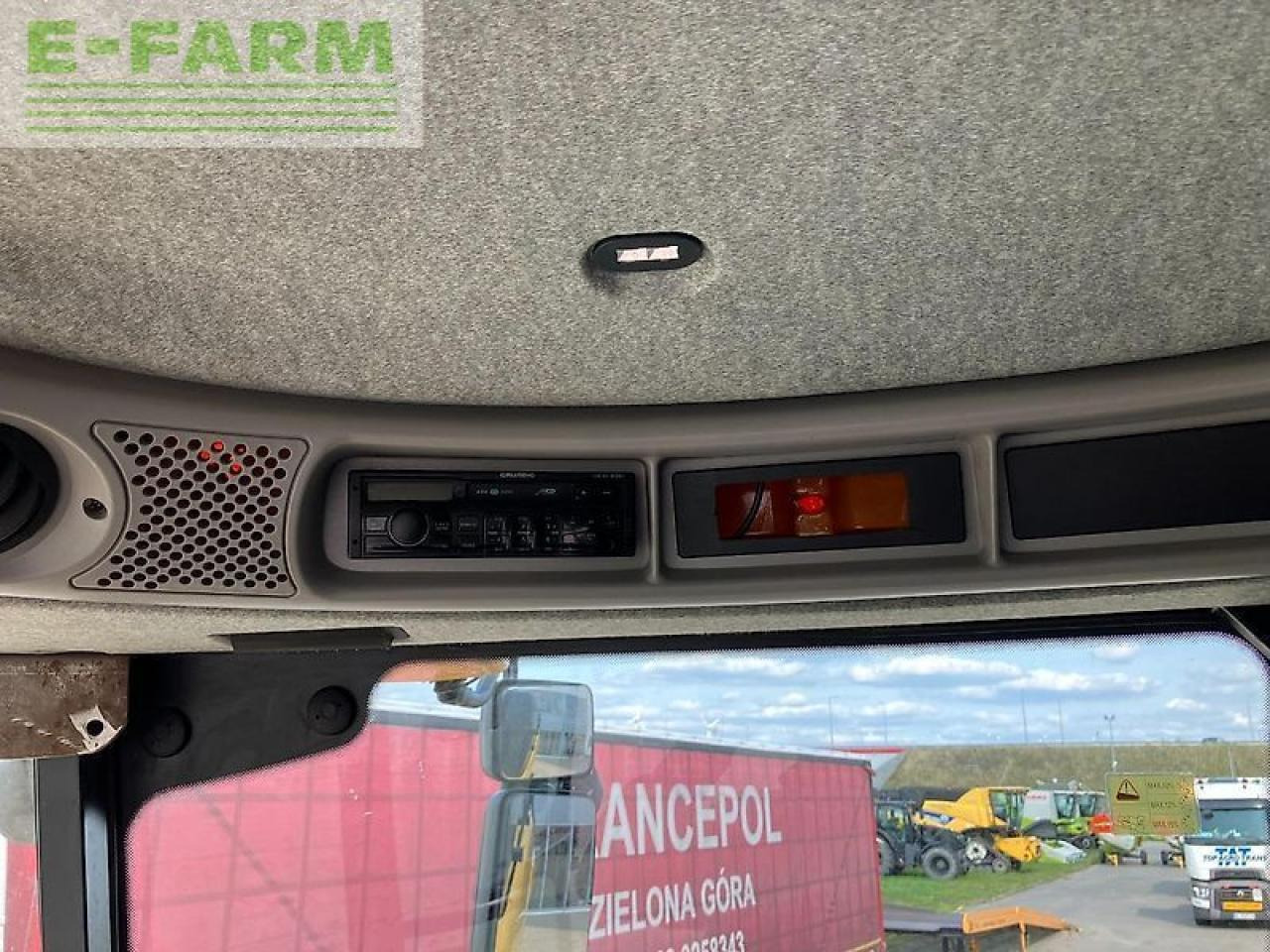 Комбајн New Holland cr9090: слика 22 Комбајн New Holland cr9090: слика 22