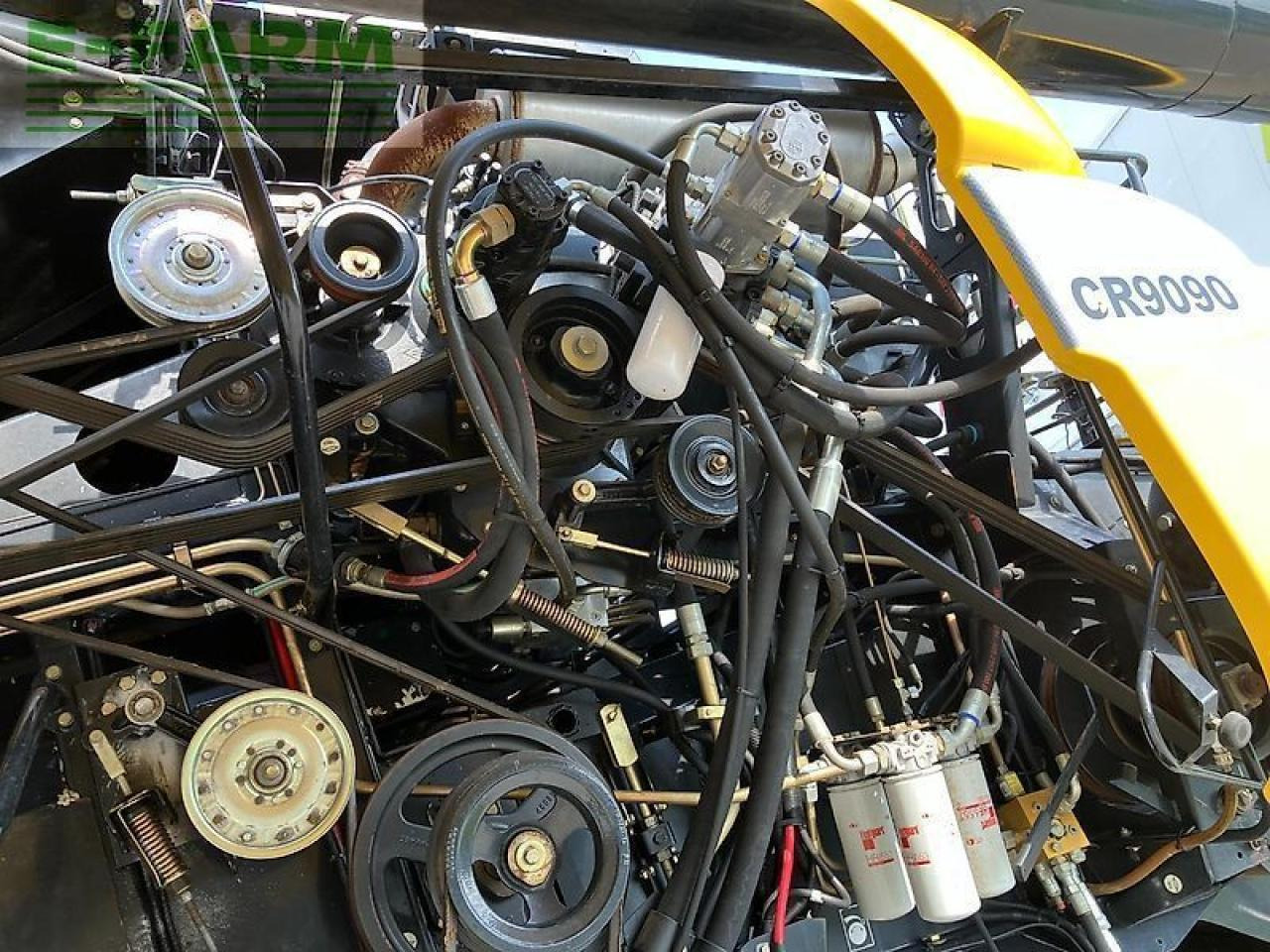 Комбајн New Holland cr9090: слика 20 Комбајн New Holland cr9090: слика 20