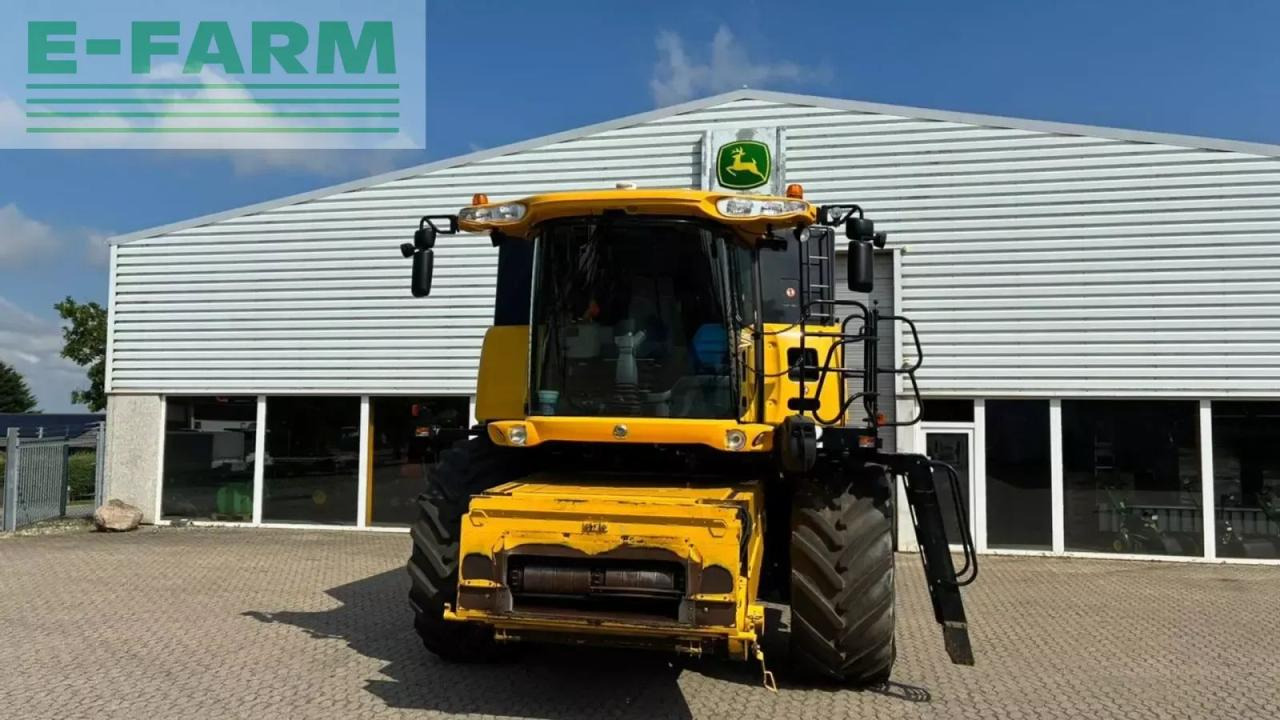 New Holland cr9090 cr9090 - Комбајн: слика 2 New Holland cr9090 cr9090 - Комбајн: слика 2