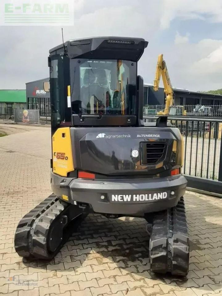 New Holland e65d - Мини багер: слика 3 New Holland e65d - Мини багер: слика 3