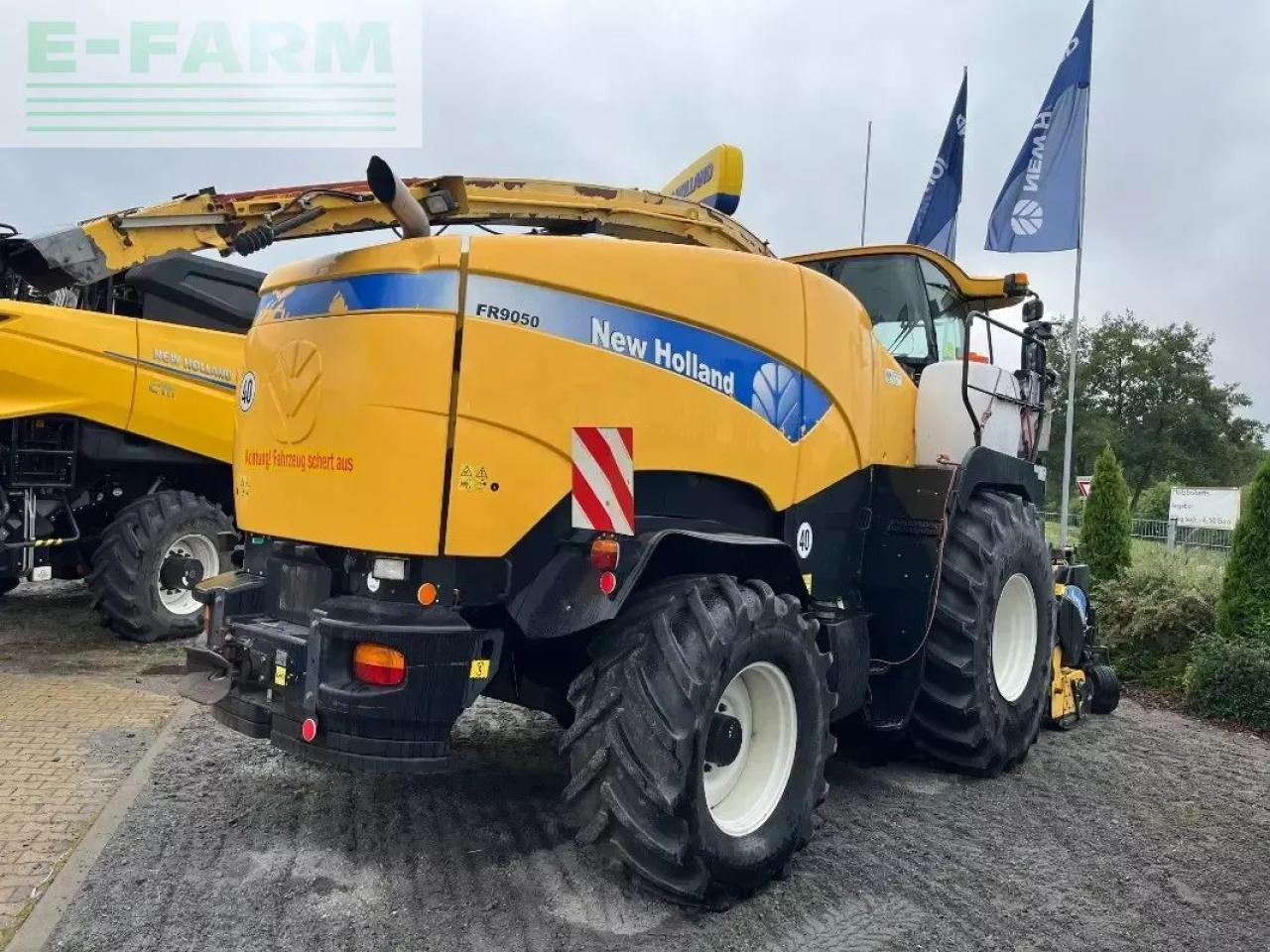 New Holland fr 9050 - Комбајн за сточна храна: слика 4 New Holland fr 9050 - Комбајн за сточна храна: слика 4