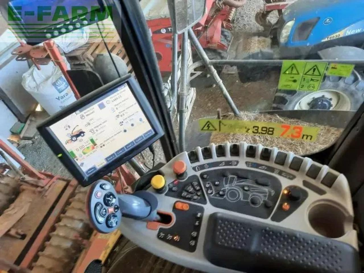 New Holland fr480 - Комбајн за сточна храна: слика 2 New Holland fr480 - Комбајн за сточна храна: слика 2