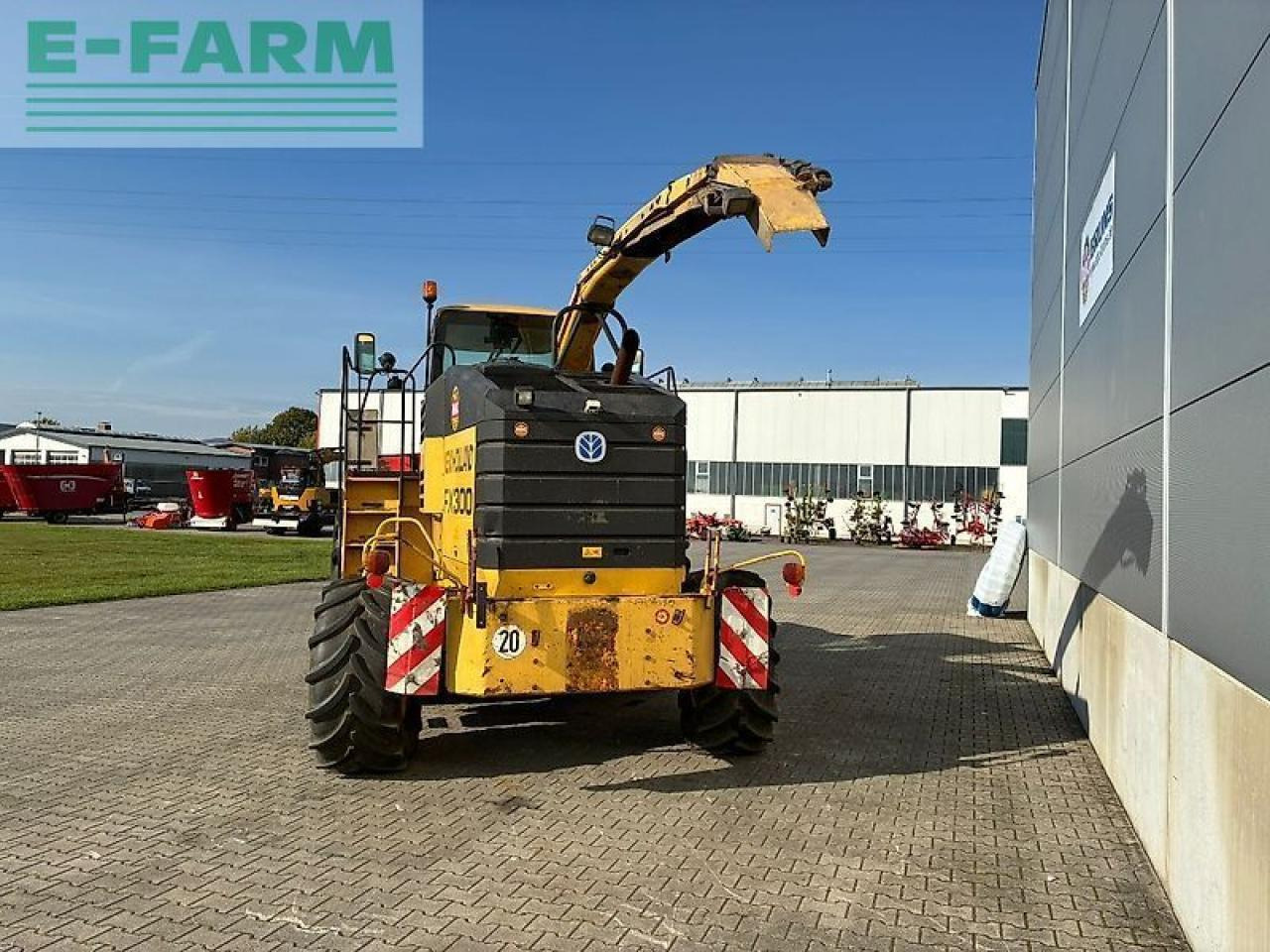 New Holland fx 300 - Комбајн за сточна храна: слика 4 New Holland fx 300 - Комбајн за сточна храна: слика 4