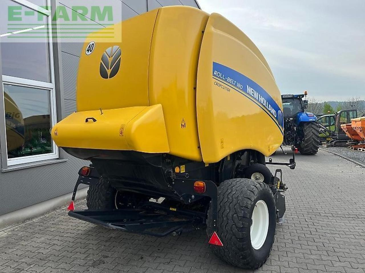 New Holland rb 180 c - Балирка за квадратни бали: слика 2 New Holland rb 180 c - Балирка за квадратни бали: слика 2