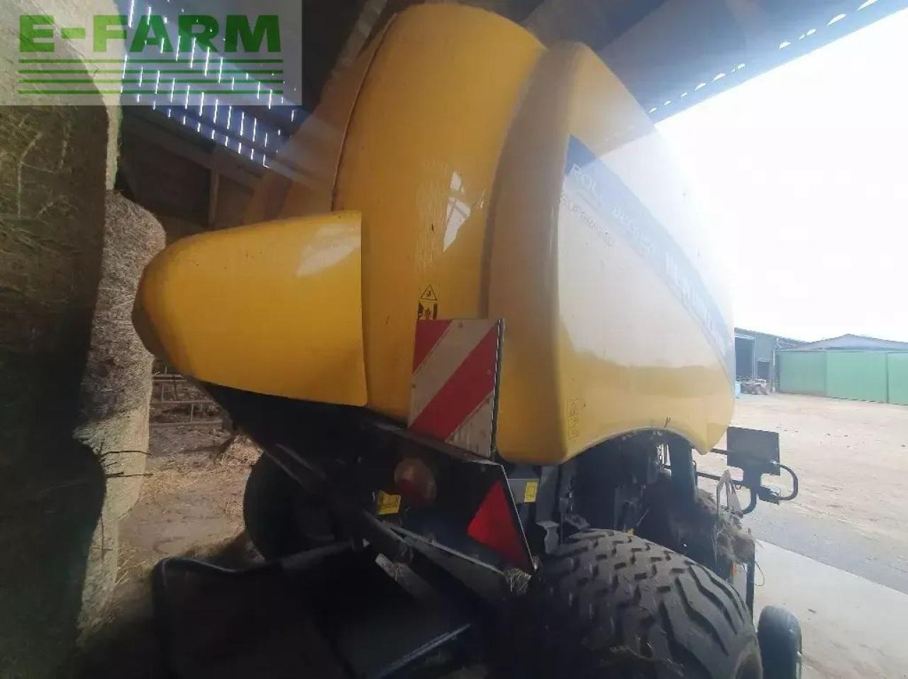 New Holland roll belt 150 - Балирка за квадратни бали: слика 4 New Holland roll belt 150 - Балирка за квадратни бали: слика 4