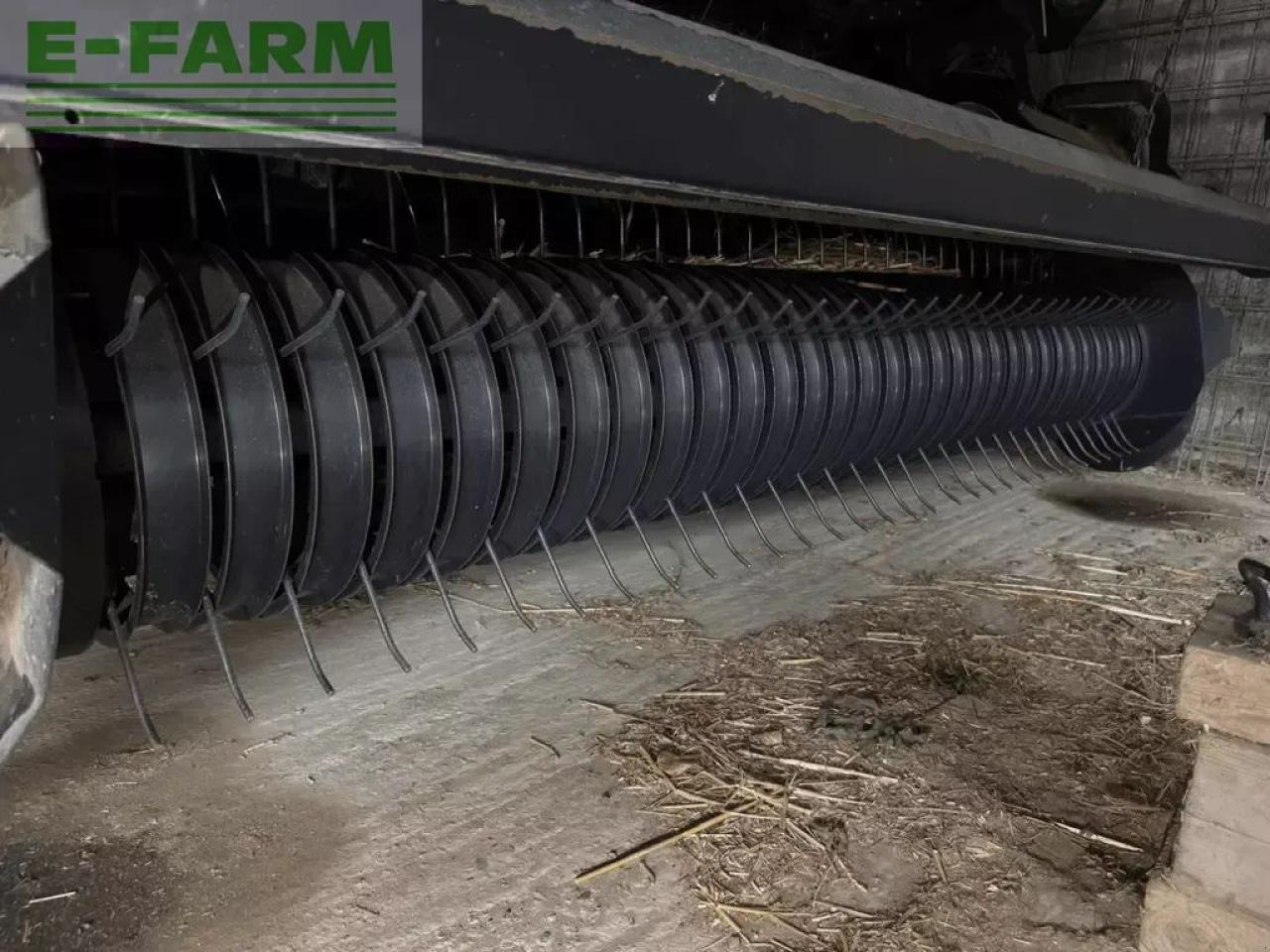 New Holland roll belt 180 - Балирка за квадратни бали: слика 4 New Holland roll belt 180 - Балирка за квадратни бали: слика 4