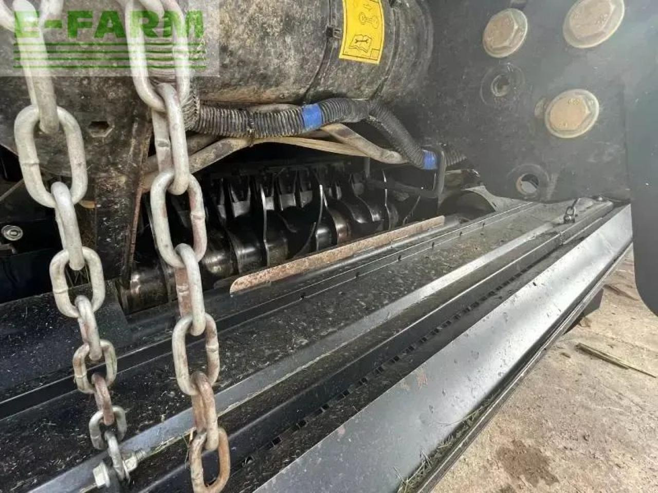 New Holland roll belt 180 - Балирка за квадратни бали: слика 4 New Holland roll belt 180 - Балирка за квадратни бали: слика 4