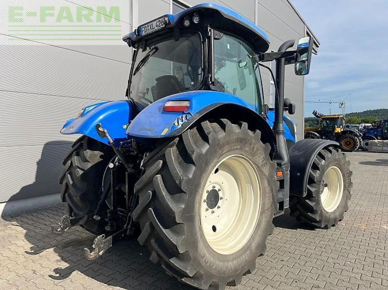 New Holland t 6.180 ec - Трактор: слика 3 New Holland t 6.180 ec - Трактор: слика 3