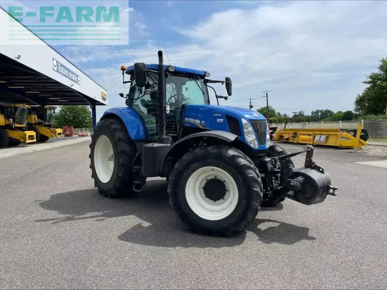New Holland t 7.235 - Трактор: слика 3 New Holland t 7.235 - Трактор: слика 3