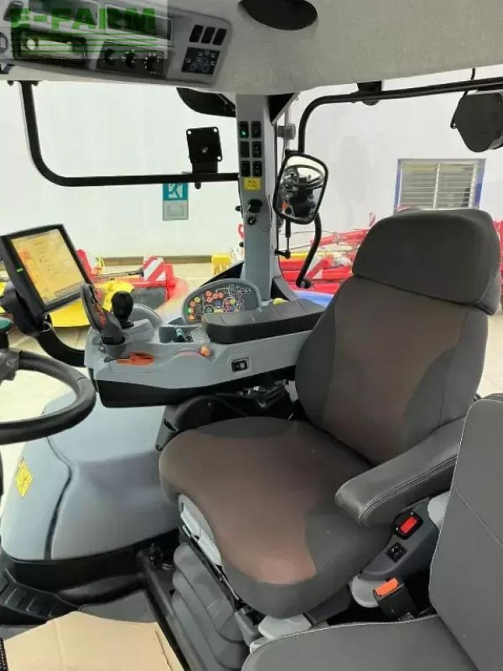 New Holland t 7.260 autocommand gps - Трактор: слика 5 New Holland t 7.260 autocommand gps - Трактор: слика 5