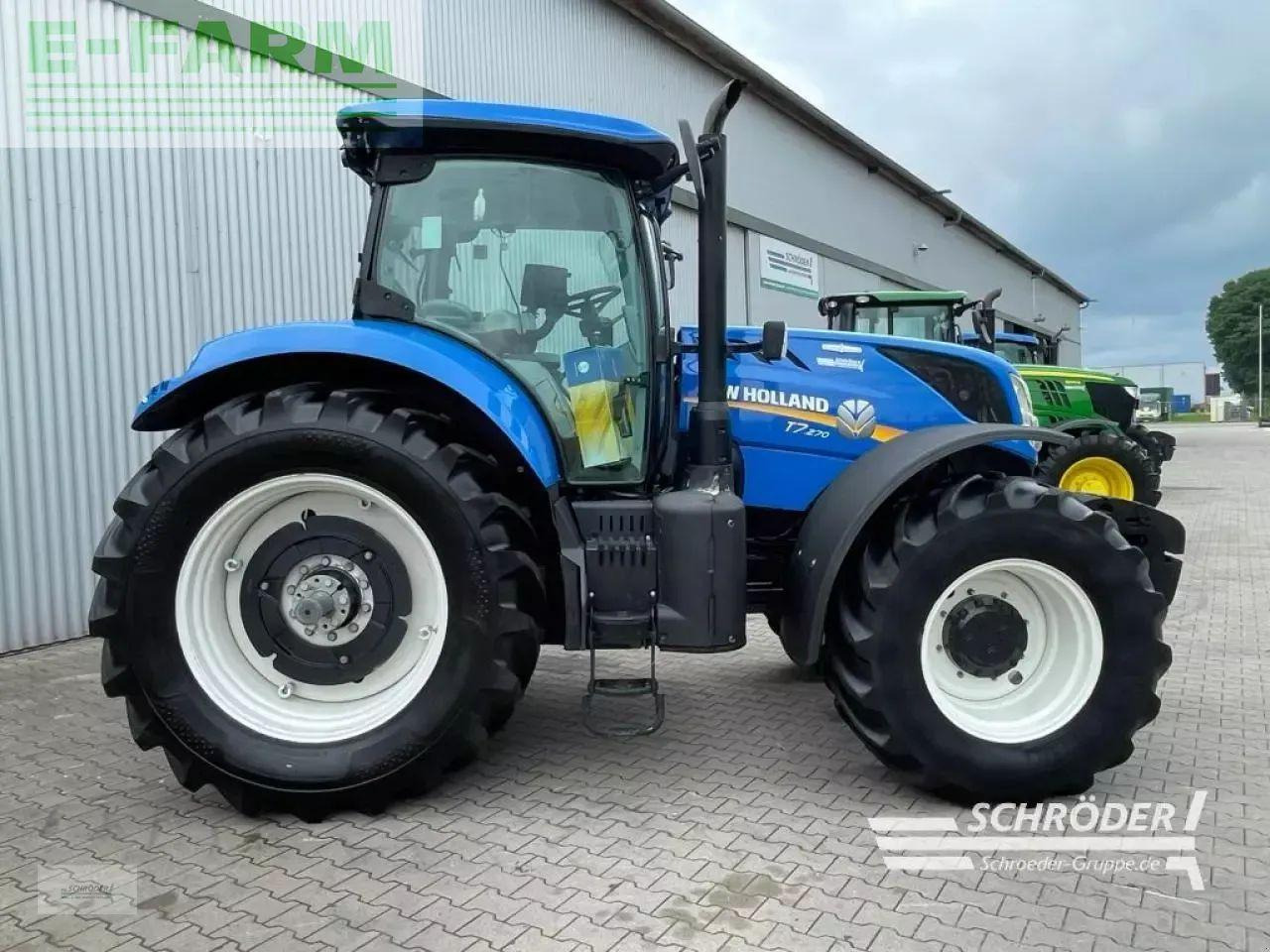 New Holland t 7.270 autocommand - Трактор: слика 2 New Holland t 7.270 autocommand - Трактор: слика 2