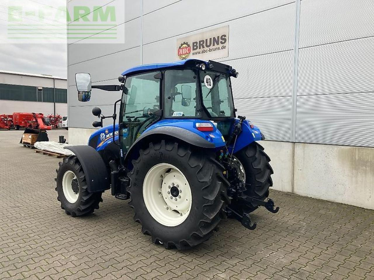 New Holland t4.55 cab my19 - Трактор: слика 2 New Holland t4.55 cab my19 - Трактор: слика 2