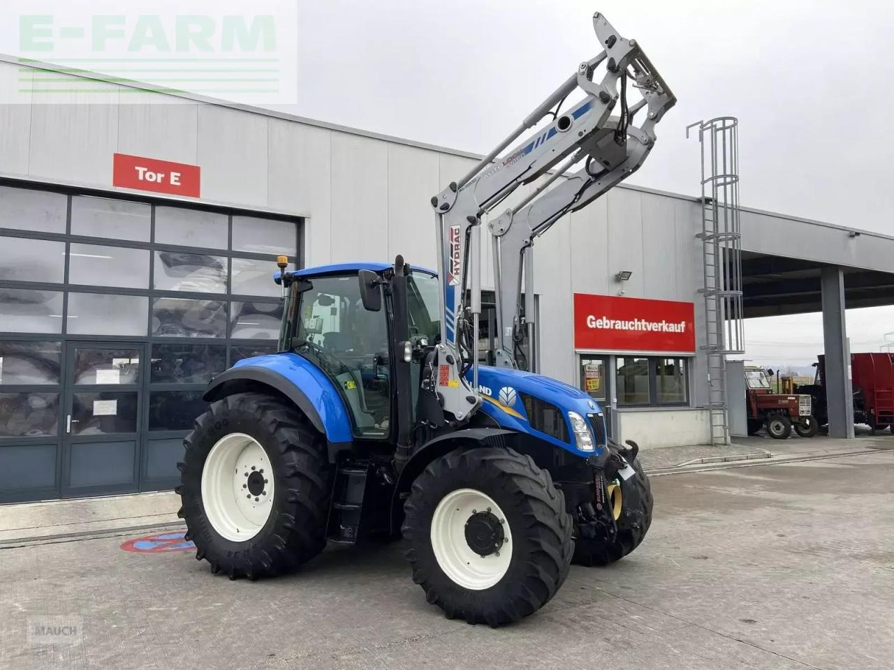 New Holland t5.105 electro command - Трактор: слика 1 New Holland t5.105 electro command - Трактор: слика 1