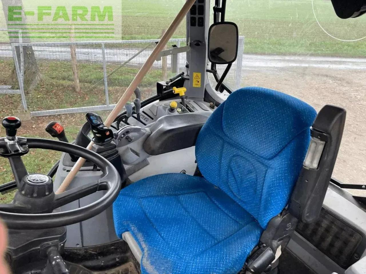 New Holland t6.120 electro command - Трактор: слика 5 New Holland t6.120 electro command - Трактор: слика 5