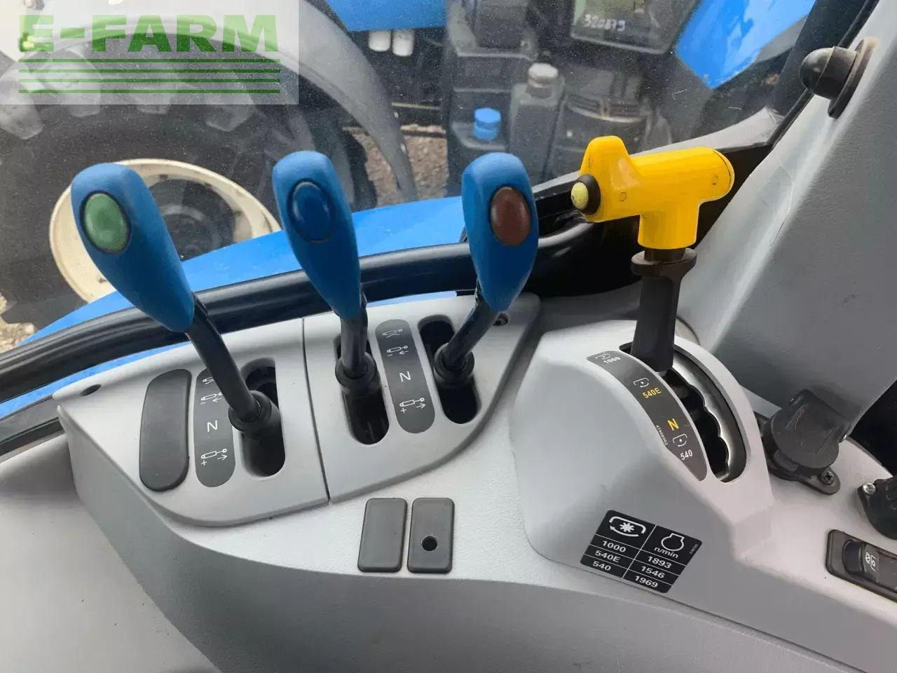 New Holland t6.145 dynamic command - Трактор: слика 5 New Holland t6.145 dynamic command - Трактор: слика 5