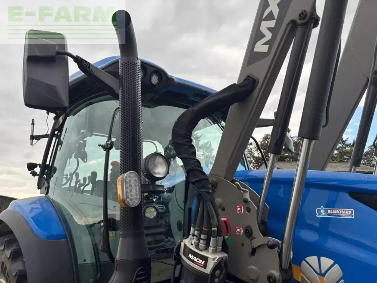 New Holland t6.145 electro command - Трактор: слика 3 New Holland t6.145 electro command - Трактор: слика 3