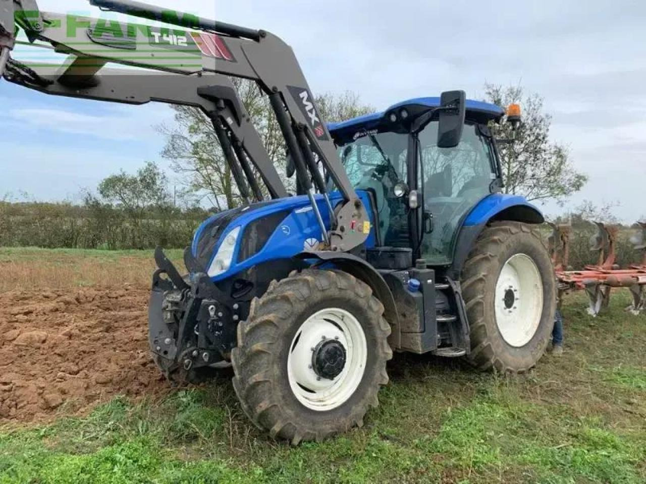 New Holland t6-155ac - Трактор: слика 4 New Holland t6-155ac - Трактор: слика 4