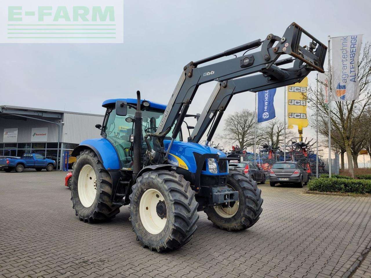 New Holland t6070 elite Elite - Трактор: слика 2 New Holland t6070 elite Elite - Трактор: слика 2