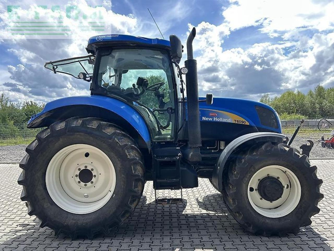 New Holland t6090 power command - Трактор: слика 5 New Holland t6090 power command - Трактор: слика 5