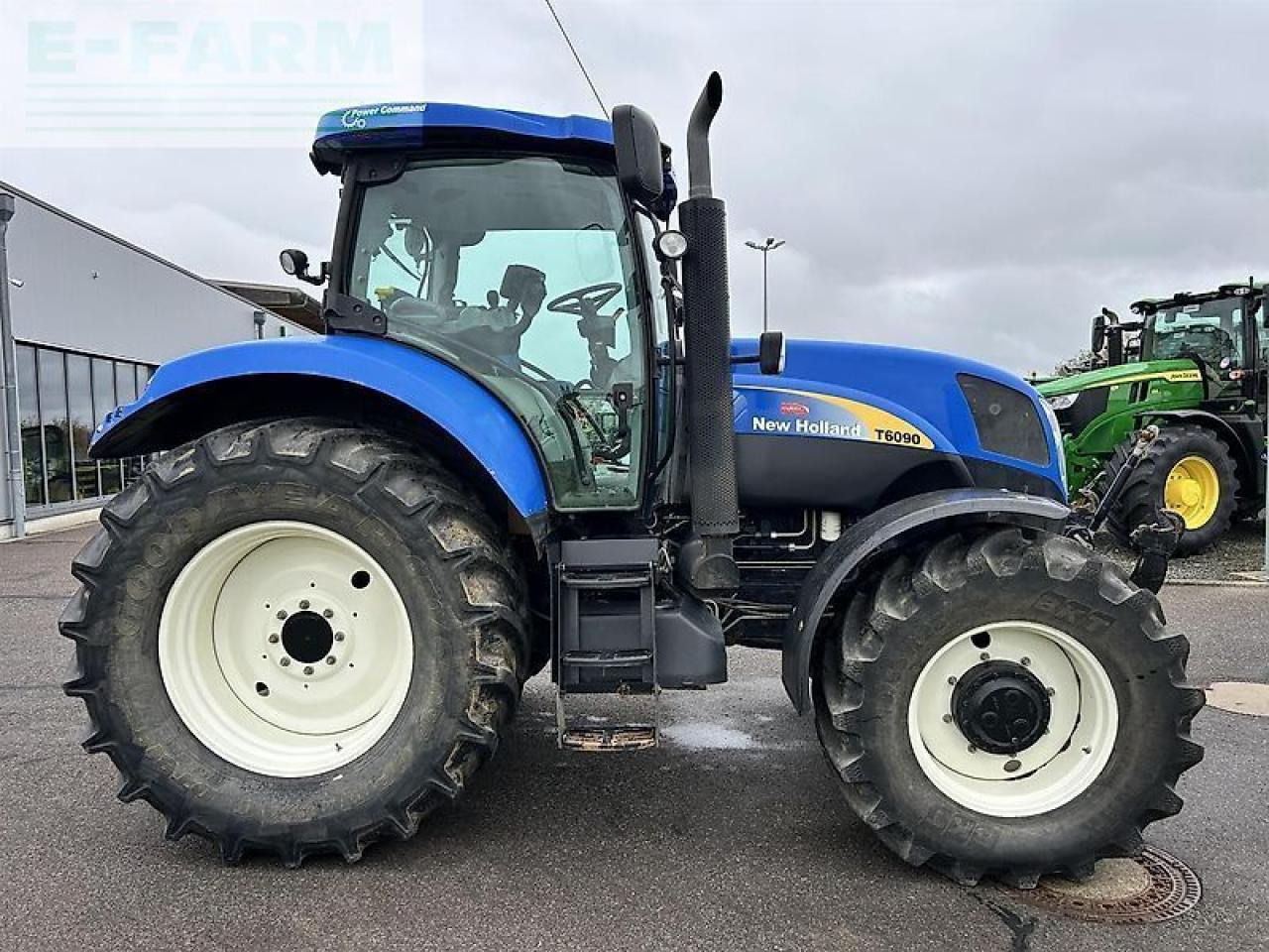 New Holland t6090 power command - Трактор: слика 5 New Holland t6090 power command - Трактор: слика 5