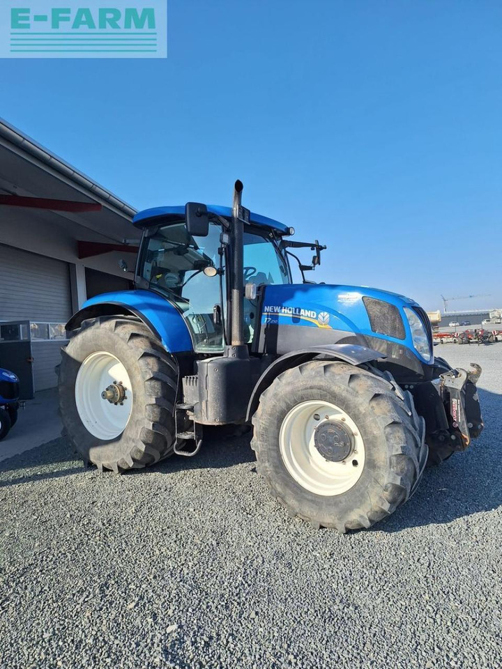 New Holland t7.210 ac - Трактор: слика 1 New Holland t7.210 ac - Трактор: слика 1