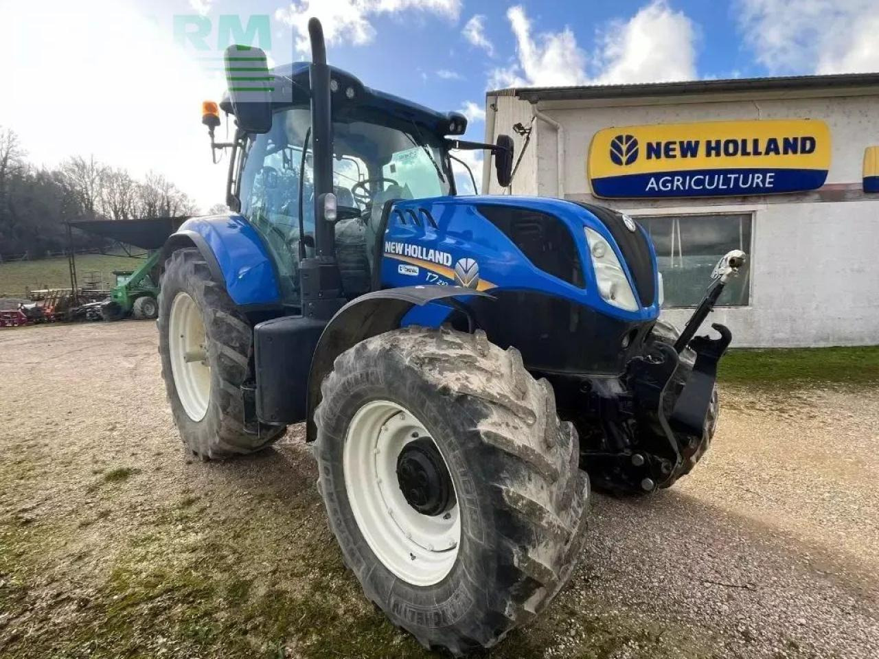 New Holland t7.210 pc classic - Трактор: слика 2 New Holland t7.210 pc classic - Трактор: слика 2