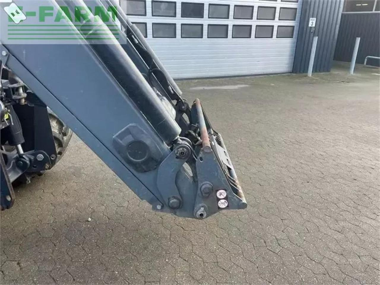 New Holland t7.220 med alø frontlæsser - Трактор: слика 2 New Holland t7.220 med alø frontlæsser - Трактор: слика 2