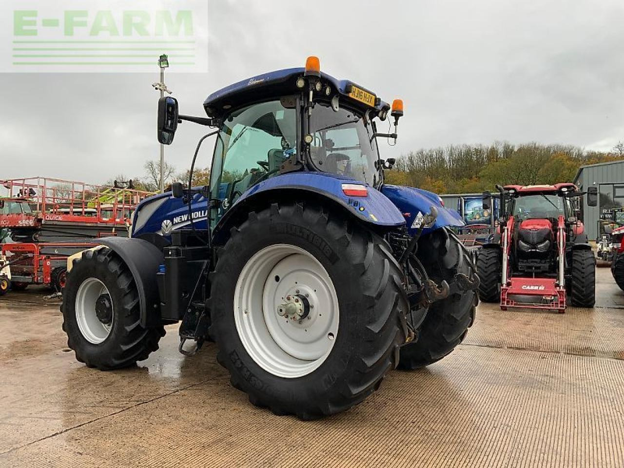 New Holland t7.225 blue power tractor (st25102) - Трактор: слика 4 New Holland t7.225 blue power tractor (st25102) - Трактор: слика 4