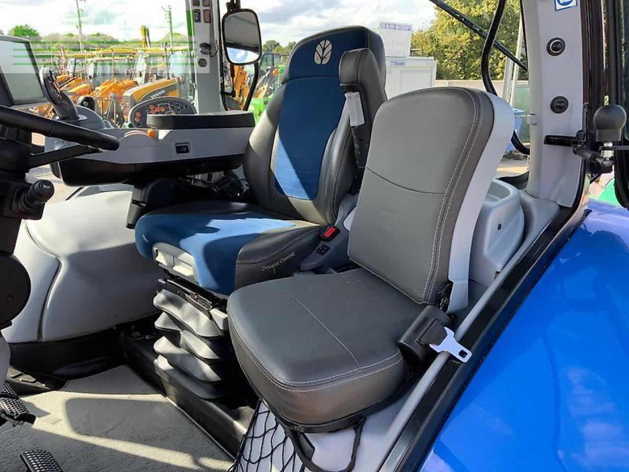 Трактор New Holland t7.260 tractor (st23278): слика 20