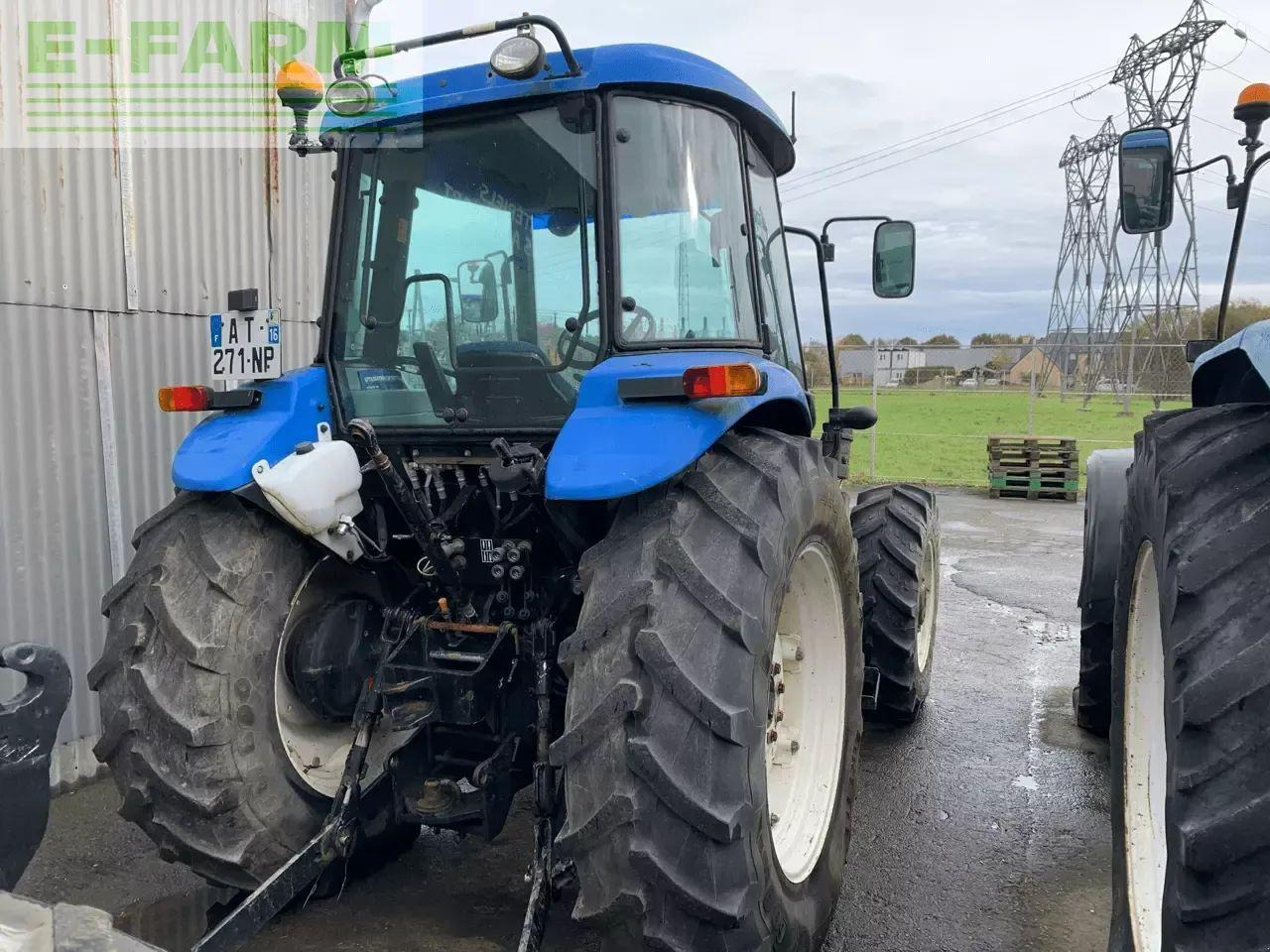 New Holland td5040 - Трактор: слика 3 New Holland td5040 - Трактор: слика 3