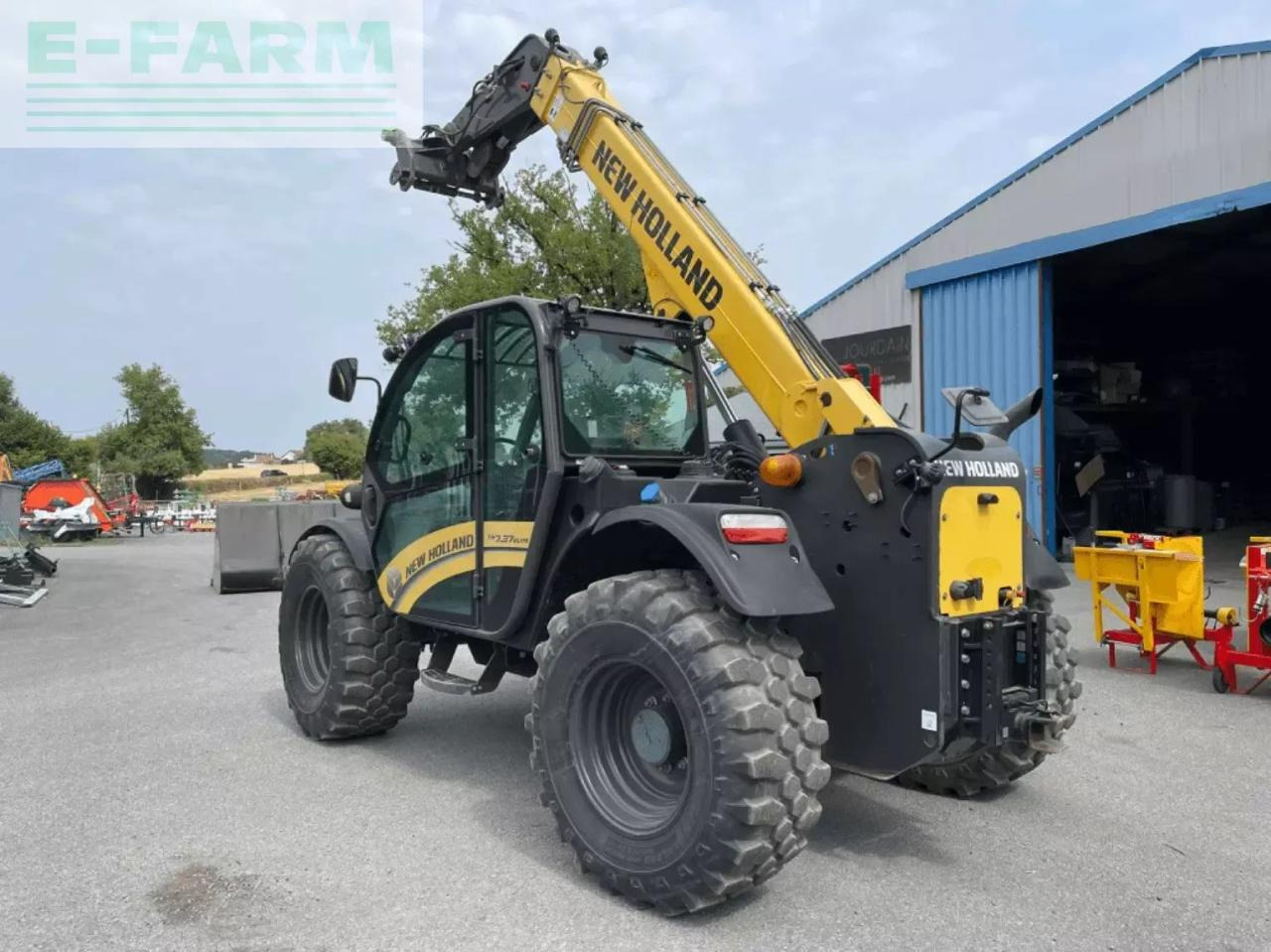 New Holland th 7.37 elite - Телескопски ракувач: слика 2 New Holland th 7.37 elite - Телескопски ракувач: слика 2