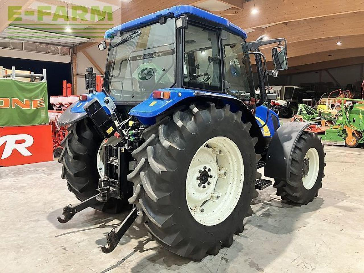 New Holland tl100a (4wd) A - Трактор: слика 3 New Holland tl100a (4wd) A - Трактор: слика 3