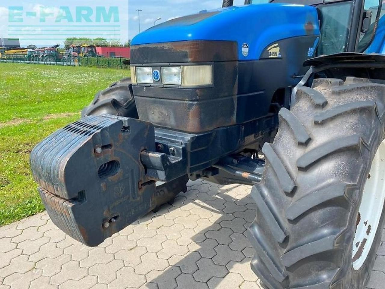 New Holland tm 155 - Трактор: слика 2 New Holland tm 155 - Трактор: слика 2
