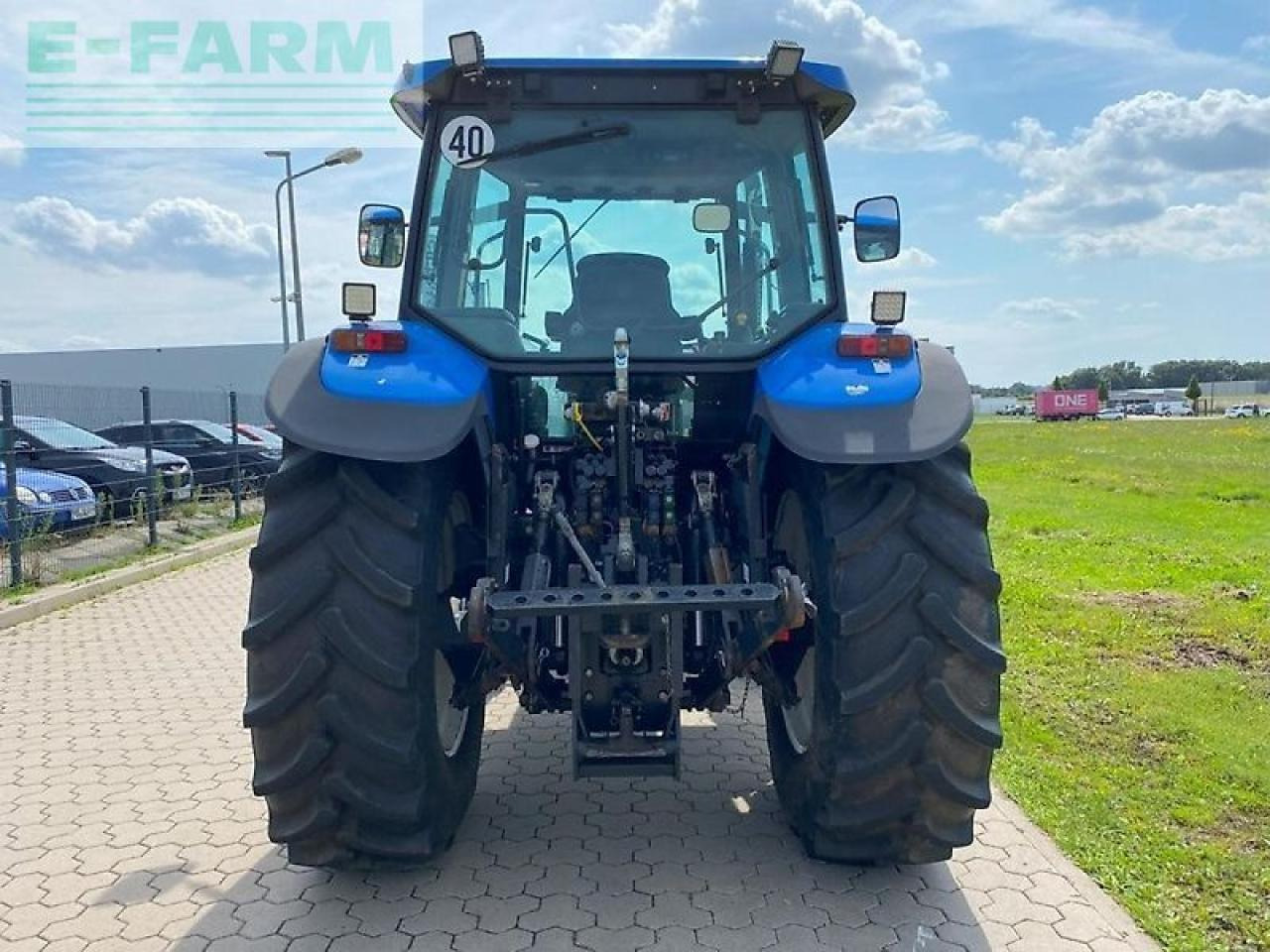 New Holland tm 155 - Трактор: слика 5 New Holland tm 155 - Трактор: слика 5