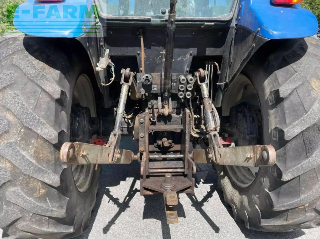 New Holland tracteur agricole td85d new holland D - Трактор: слика 4 New Holland tracteur agricole td85d new holland D - Трактор: слика 4