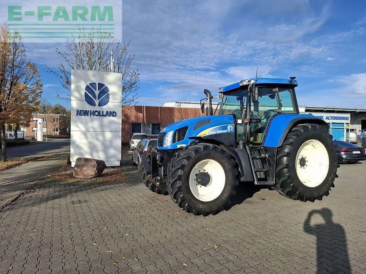 New Holland tvt 145 - Трактор: слика 2 New Holland tvt 145 - Трактор: слика 2