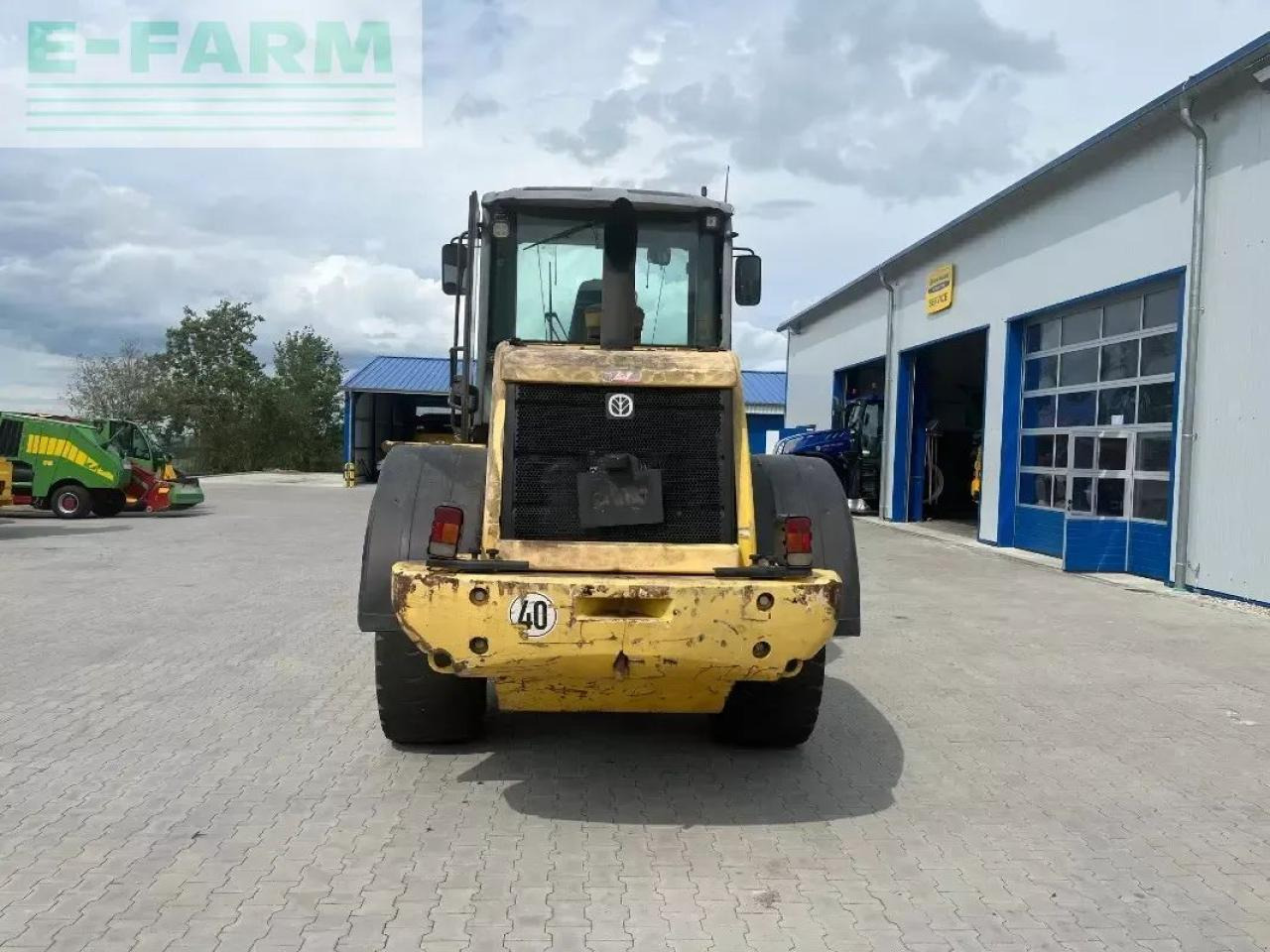 New Holland w 130 b - Мини багер: слика 3 New Holland w 130 b - Мини багер: слика 3