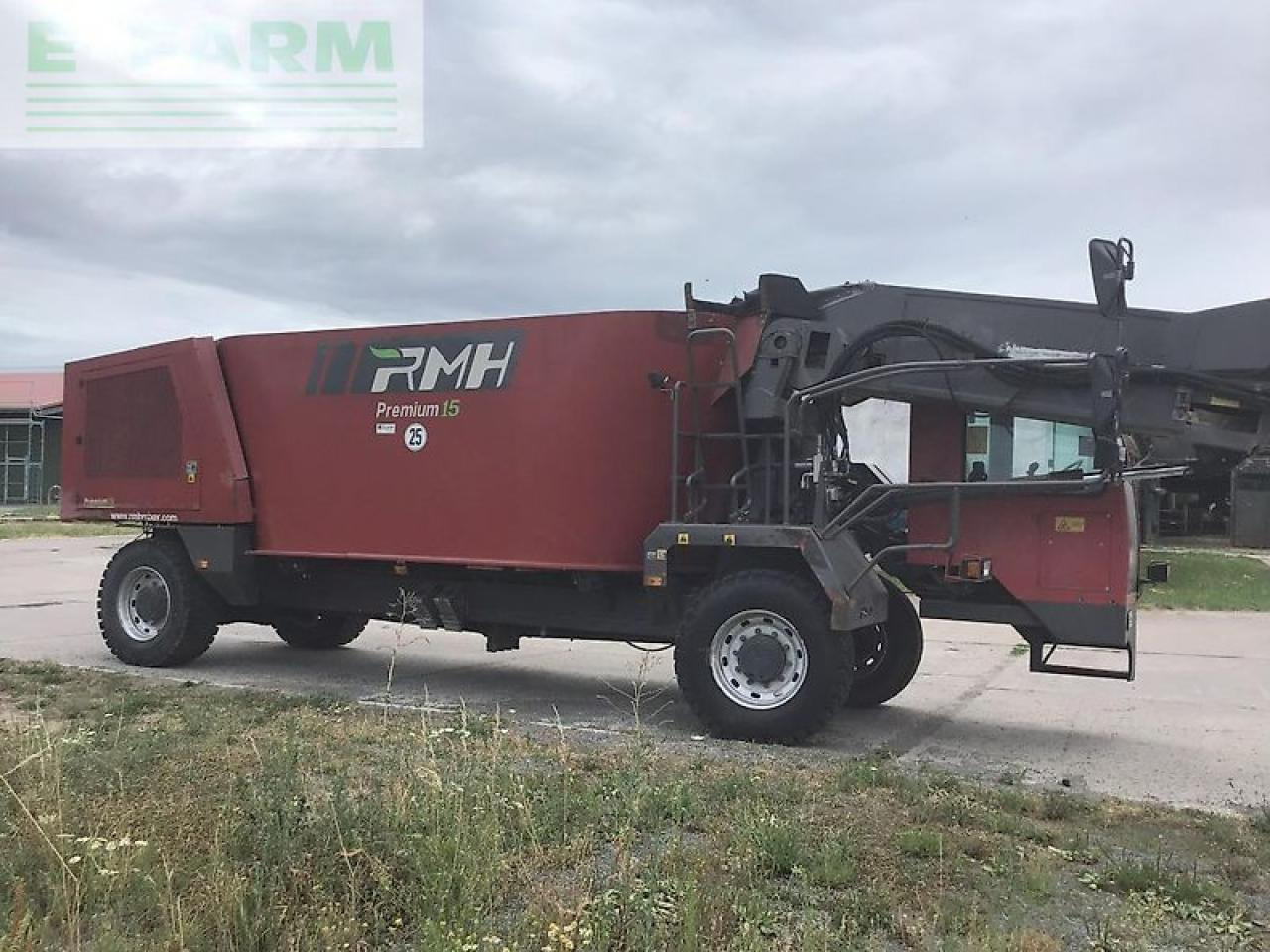R.M.H. premium 15 - Опрема за добиток: слика 2 R.M.H. premium 15 - Опрема за добиток: слика 2