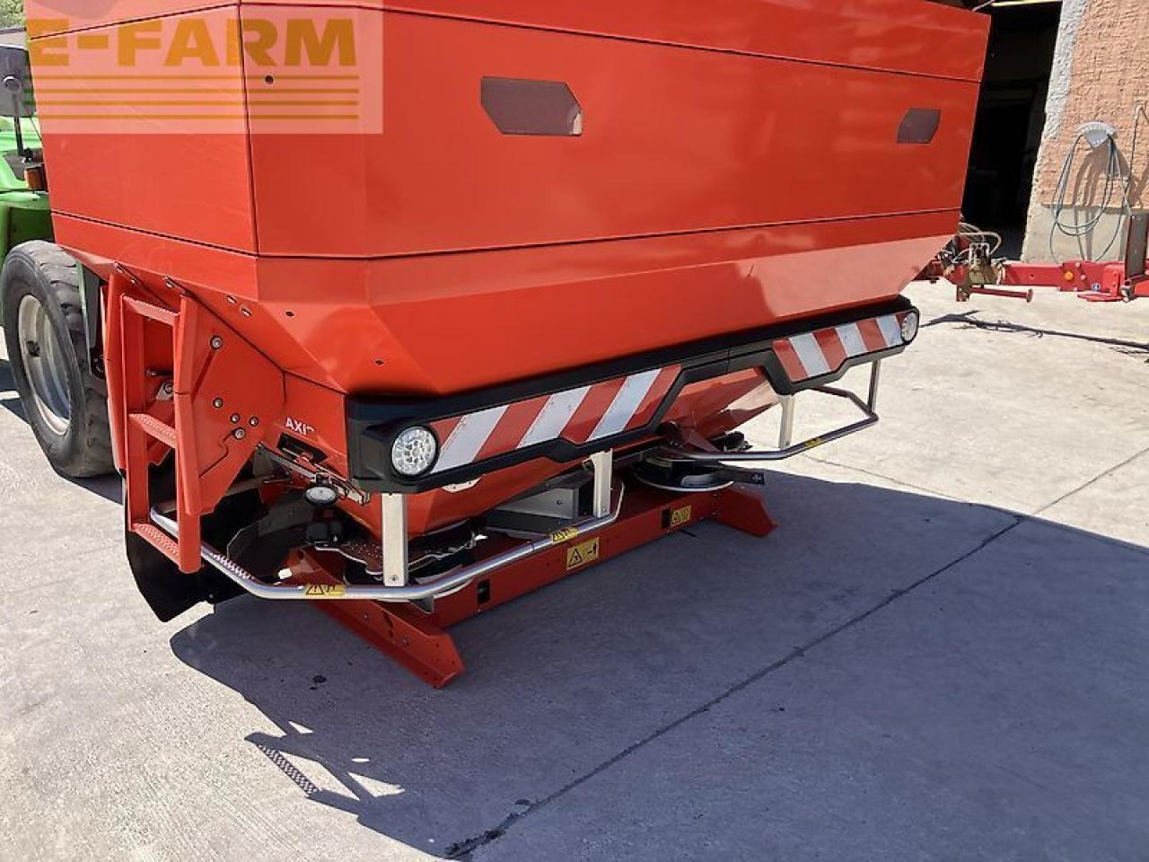 Rauch axis 50.2 emc+w *5200l behältervolumen* - Распрскувач на вештачко ѓубриво: слика 5 Rauch axis 50.2 emc+w *5200l behältervolumen* - Распрскувач на вештачко ѓубриво: слика 5