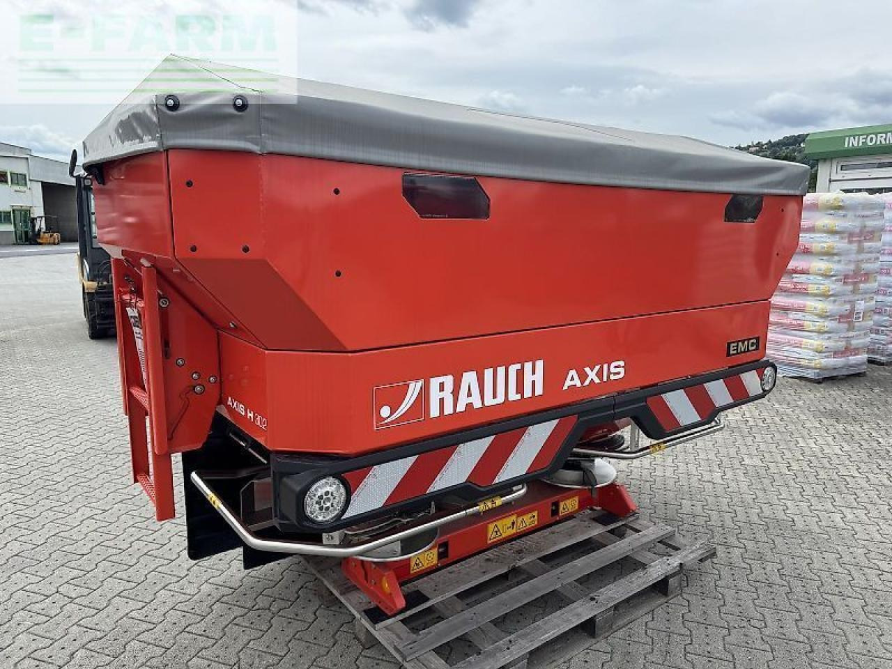 Rauch axis h 30.2 emc+w isobus - Распрскувач на вештачко ѓубриво: слика 2 Rauch axis h 30.2 emc+w isobus - Распрскувач на вештачко ѓубриво: слика 2
